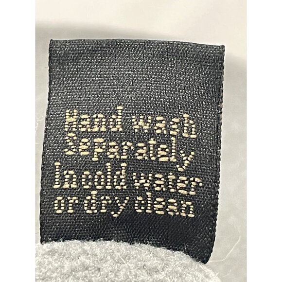 KYIEER OUTWEAR MONKEY WINTER HAT FOR KIDS - Picture 6 of 7